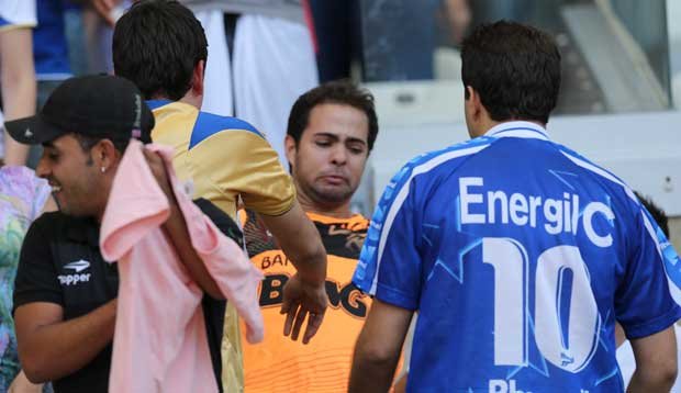 Torcedores rivais se insultam na chegada ao Mineirão, mas PM não registra brigas - Rodrigo Clemente/EM DA Press