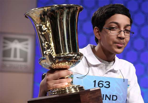 Jovem de origem indiana vence principal concurso de ortografia dos EUA - Alex Wong/Getty Images/AFP