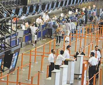 Companhias perdem exclusividade de área nos terminais privatizados - NELSON ANTOINE/FOLHAPRESS %u2013 2/12/10