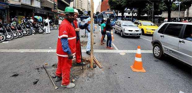 Atrasadas, obras do BRT avançam em várias frentes simultâneas - Beto Magalhaes/EM/D.A Press