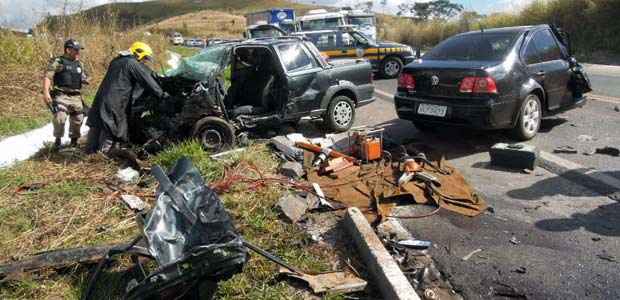 Grave acidente na BR-365 deixa três mortos em Patos de Minas - Imagem cedida por Maurício Rocha @patoshoje