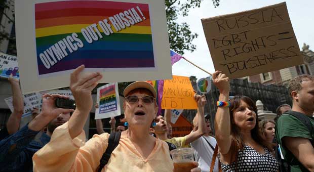 Protesto contra lei 'anti-gay' na Rússia chega a Nova York - EMMANUEL DUNAND / AFP