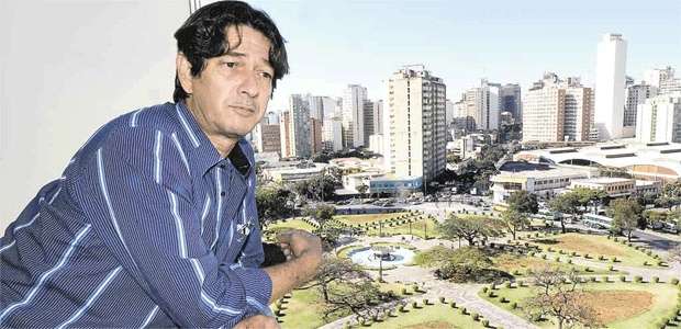 Degradação da Praça Raul Soares revela abandono do espaço - Beto Magalhães/EM/D.A Press