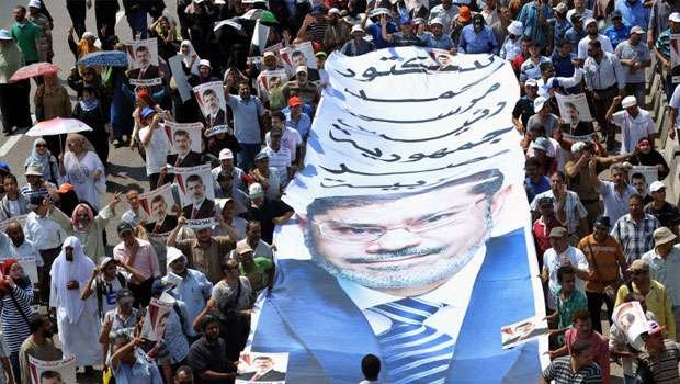 Apoiadores de Mursi montam novo acampamento de protesto - FAYEZ NURELDINE / AFP