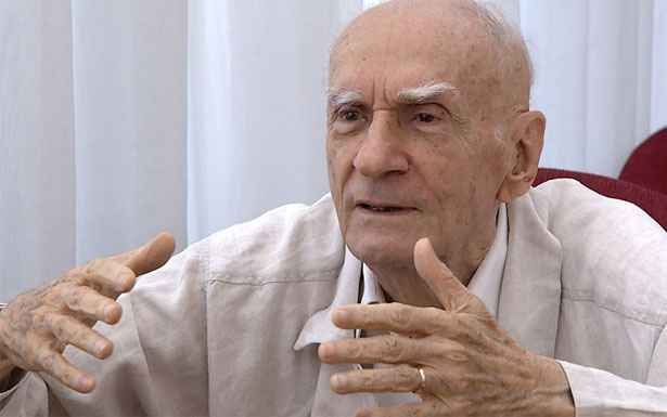 Ariano Suassuna pode ter alta nos próximos dias - Robson Garcia Junior / Divulgacao