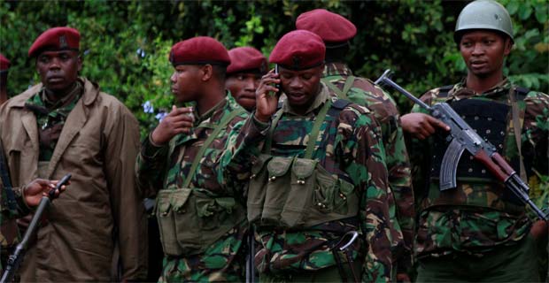 Forças quenianas alegam ter controlado centro comercial Westgate  - REUTERS/Thomas Mukoya 
