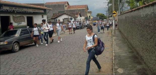 Boné da maconha some das cabeças de estudantes em Carmo da Mata - Simone Lima/EM/D.A Press