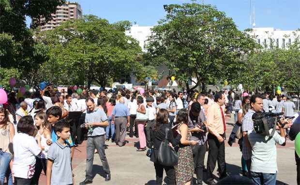 Evento marca reforma da Praça Carlos Chagas, conhecida como Praça da Assembleia - Edesio Ferreira/EM/D.A Press. 