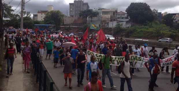 Manhã de quinta-feira é marcada por protestos e manifestações em BH - Ramon Lisboa/EM DA Press
