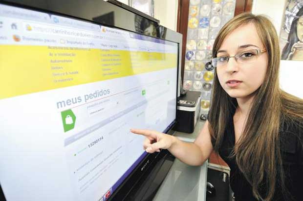 Consumidor precisa redobrar atenção nas compras pela internet - Beto Magalhães/EM/D.A Press