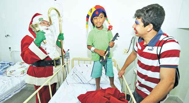 Voluntários levam alegria a crianças internadas no Hospital Belo Horizonte - FOTOS: JUAREZ RODRIGUES/EM/D.A PRESS