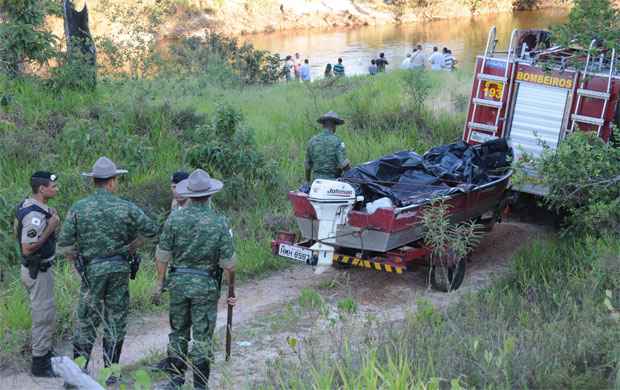 Bombeiros buscam corpos de casal assassinado na Serra do Cipó