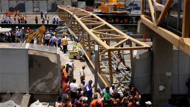 Prefeitura intima Lamsa a construir passarela provisória - REUTERS/Ricardo Moraes