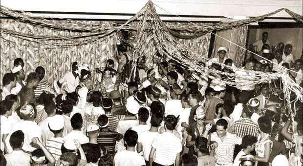 Bailes de carnaval nos clubes de BH nos anos 60 são lembrados com saudosismo - Arquivo EM