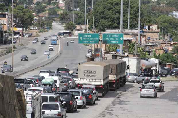  Impasse deve atrasar as desapropriações para duplicação da BR-381 - Cristina Horta/EM/D.A Press