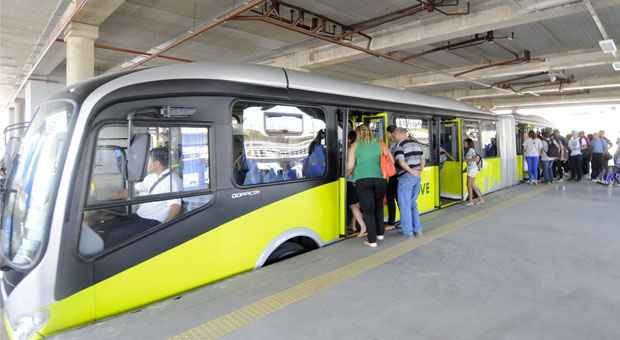 Ampliação do BRT começa no sábado com novas operações na Av. Cristiano Machado - Jair Amaral/EM/D.A PRESS