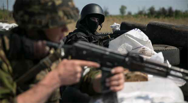 Combates intensos provocam mortes perto de Slaviansk - REUTERS/Baz Ratner