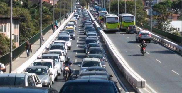 Acidente com BRT/Move congestiona trânsito em BH; confira as opções de desvio - Paulo Filgueiras/EM/DA Press