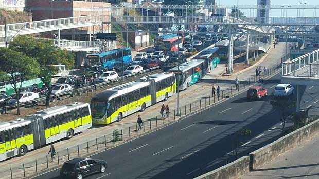 Acidente no Barro Preto deixa trânsito caótico na região central e Av. Cristiano Machado - Thiago Lemos/EM DA Press