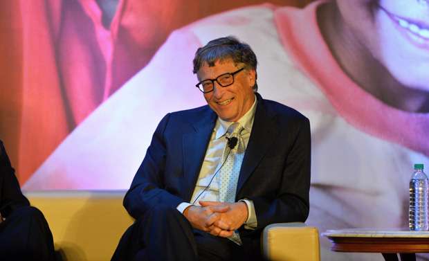 Bill Gates investe em pesquisa para criar preservativo ultrafino - AFP PHOTO / CHANDAN KHANNA 