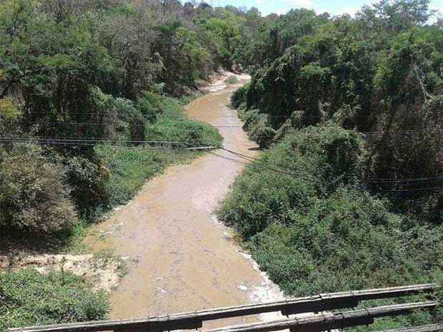 Rio Verde Grande, um dos afluentes do Rio São Francisco, volta a correr - Adailton/Divulgação