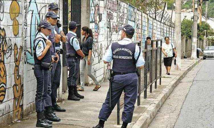 PBH diz que instalação de câmeras de segurança nas escolas tem caráter pedagógico - Juarez Rodrigues/EM/D. A Press /3/11/09