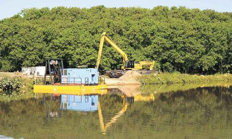 Desapropriados para despoluição da Lagoa da Pampulha contestam valor da indenização - Jair Amaral/EM/D.A Press 16/7/13