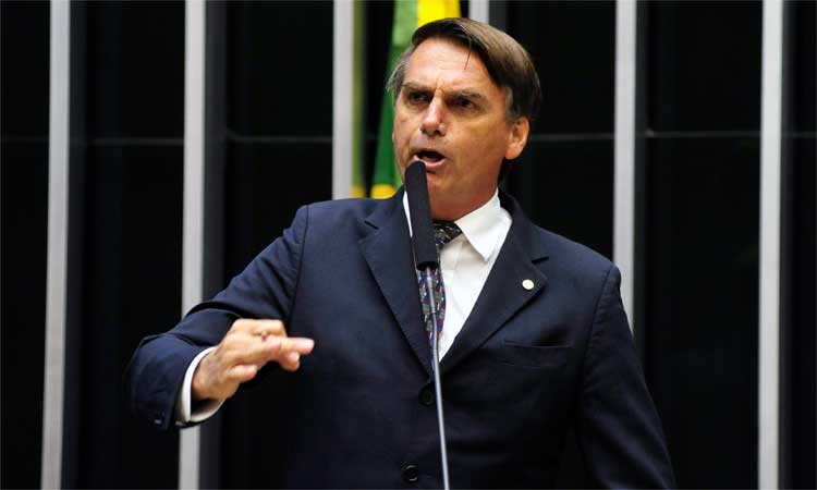 PGR denuncia Bolsonaro ao Supremo por incitação ao crime de estupro