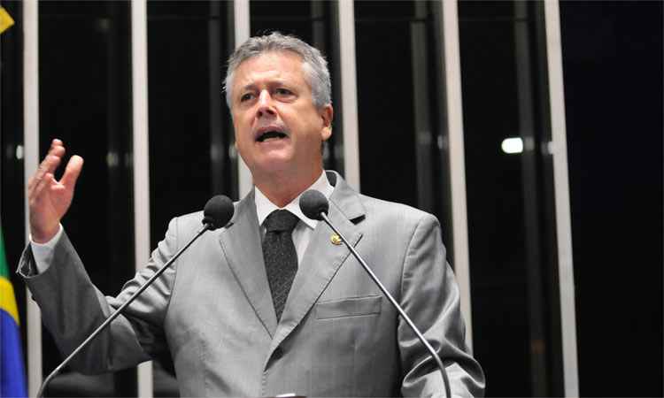 Governador eleito do DF aponta rombo de R$ 3,8 bilhões - Geraldo Magela