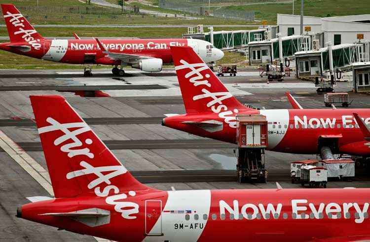 Avião da AirAsia desaparece próximo à ilha de Bornéu - REUTERS/Edgar Su 