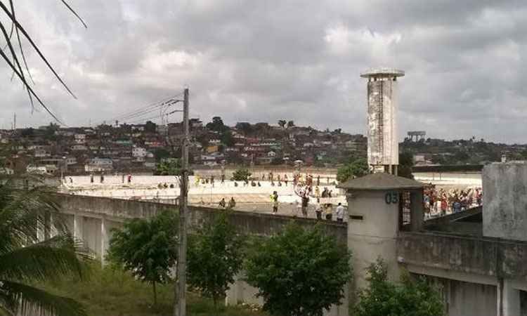 Juiz atende exigência e negocia com detentos de complexo prisional de Pernambuco - Thaís Arruda/Esp.DP/D.A Press