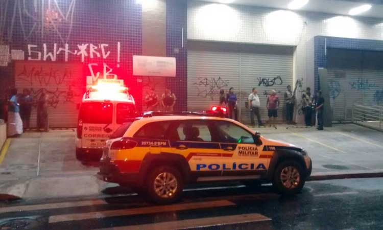 Corpo de caixa de supermercado morta em assalto será velada no Cemitério da Paz, em BH - Rangel Faúla/TV Alterosa
