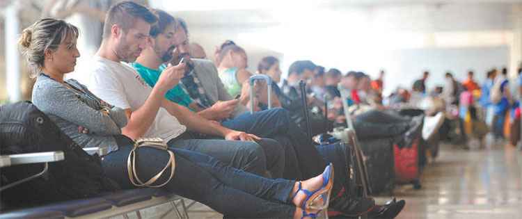 Caos no aeroporto de Confins ameaça o movimento de turistas no carnaval - LEANDRO COURI/EM/D.A PRESS