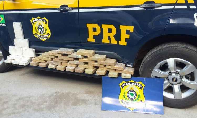 Trio que trazia 40 quilos de droga da Bolívia é preso na BR-381, em Sabará - Polícia Rodoviária Federal/Divulgação