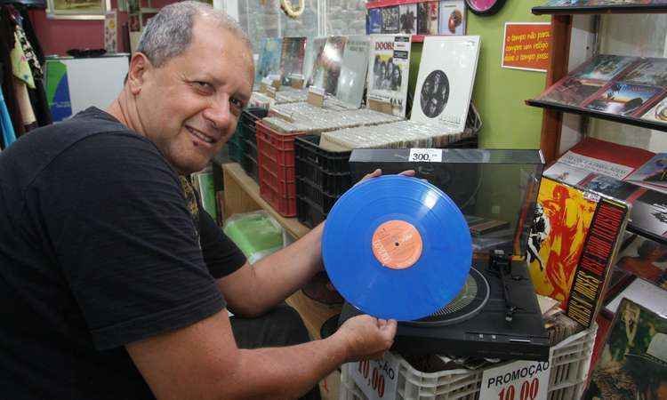 Comércio especializado de vinil dá volta por cima com vendas até 30% maiores - Edésio Ferreira/EM/D.A Press