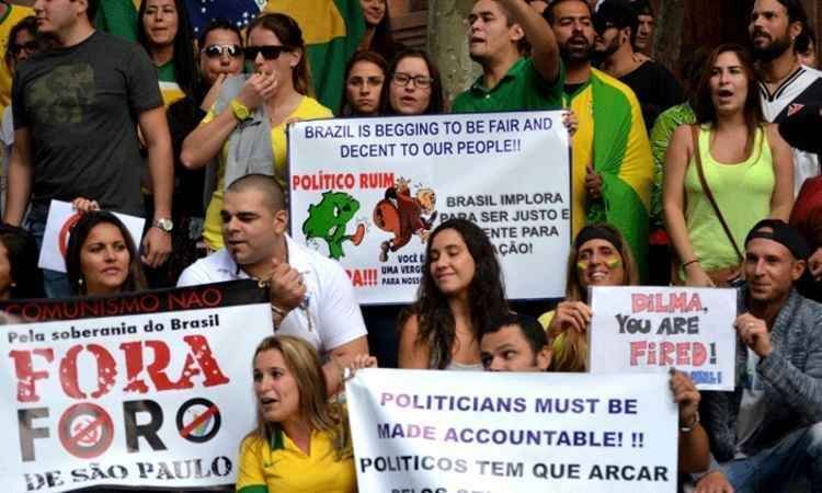 Manifestação leva 100 pessoas à Sydney, da Austrália - Reprodução