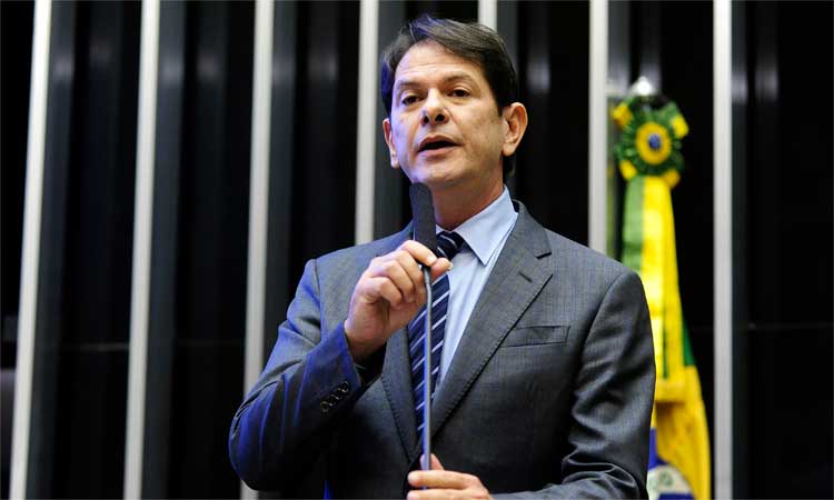 Deputados da base que não votam com o governo "devem largar o osso", diz Cid Gomes  - Gustavo Lima / Câmara dos Deputados