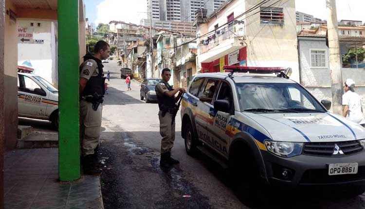 PM cerca avenidas Raja Gabaglia e Barão Homem de Melo em operação especial - Jair Amaral/EM DA Press
