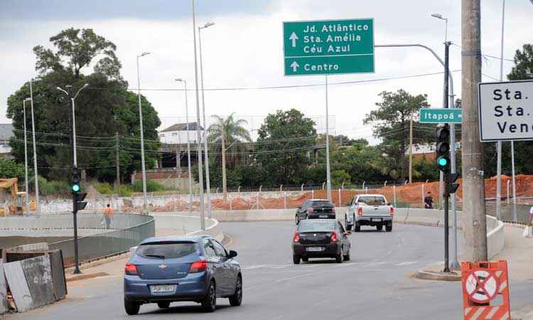 Sudecap fará levantamento para apontar culpados por falha no Viaduto Gil Nogueira - Beto Novaes/EM/DA Press
