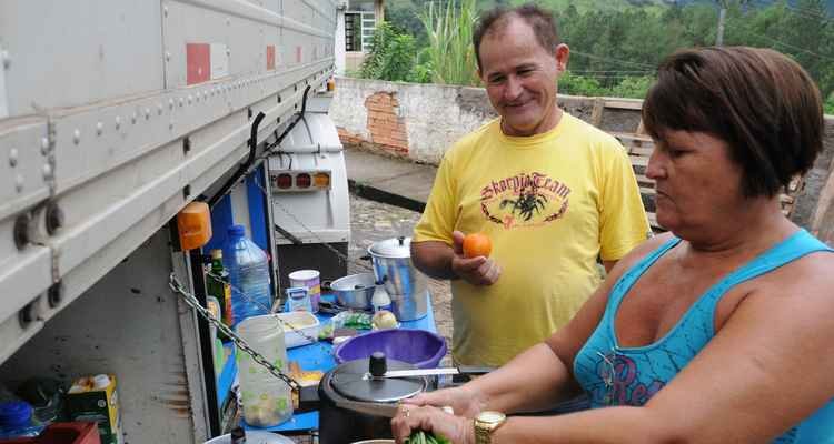 Caminhoneiros vivem entre a pressão do frete e o perigo nas pistas - GLADYSTON RODRIGUES/EM/D.A PRESS