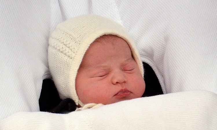 Kate Middleton deixa hospital em Londres com filha recém-nascida - JOHN STILLWELL/AFP