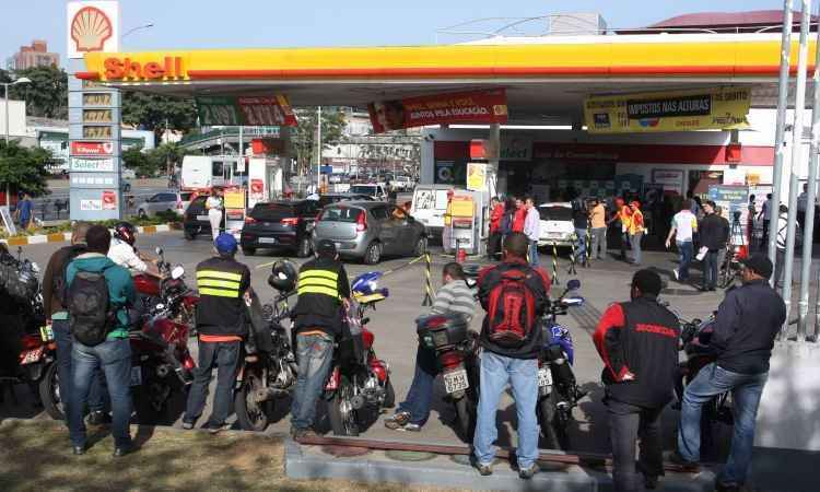 Dia da Liberdade de Impostos terá gasolina a R$ 1,96 e vários produtos com descontos em BH - Edésio Ferreira/EM/D.A.Press