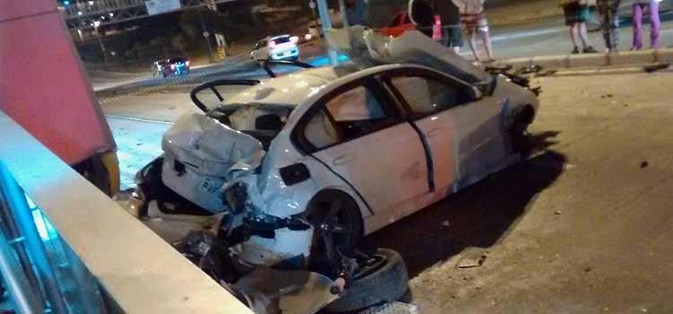 Um morre e três ficam feridos em acidente com BMW na Avenida Antônio Carlos - Corpo de Bombeiros/Divulgação