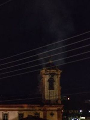 Igreja histórica de Ouro Preto tem princípio de incêndio - Ane Souz/Reprodução Facebook