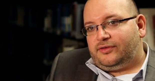 Repórter de jornal dos EUA vai a julgamento no Irã depois de 10 meses detido - pen.org