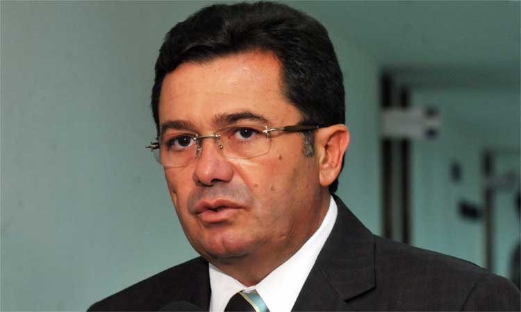 Ministro do TCU diz que vai reavaliar responsabilidade de Dilma por Pasadena - Antonio Cruz/ABr Brasilia 