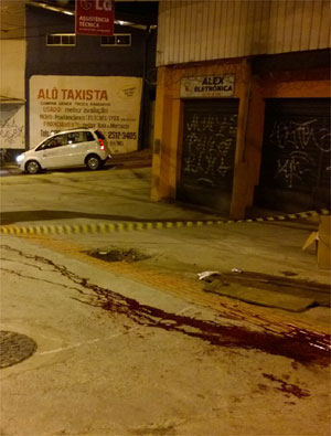 Motorista de ônibus é esfaqueado após acidente de trânsito - Leonardo Alvarenga/Divulgação