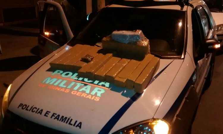 Homem é preso com 50kg de maconha em apartamento no Bairro Sagrada Família, em BH - Polícia Militar/Divulgação