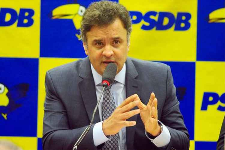 Baixa popularidade de Dilma reforça ataques da oposição - George Gianni - 14/4/15