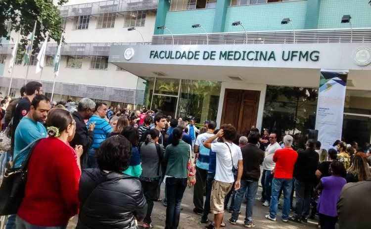 Greve de servidores técnico-administrativos da UFMG completa 27 dias - Sindifes/Divulgação
